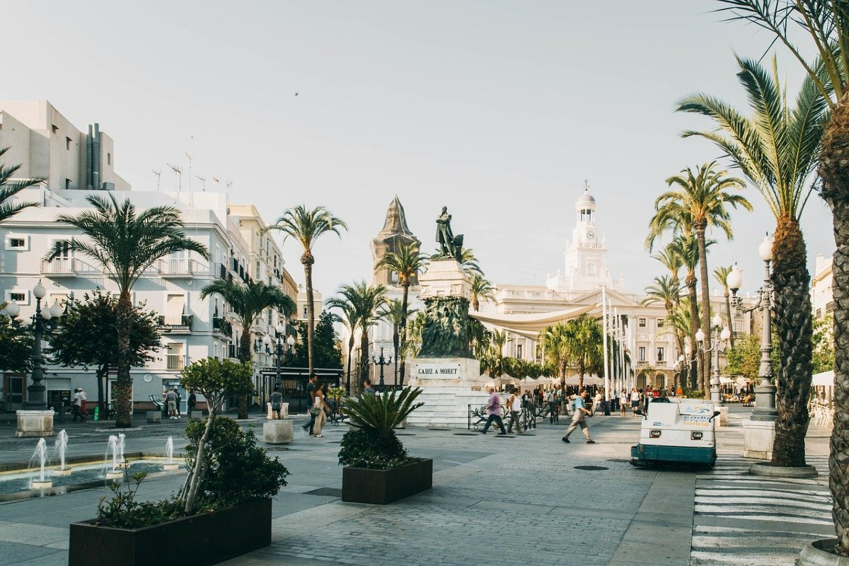 06 cadiz